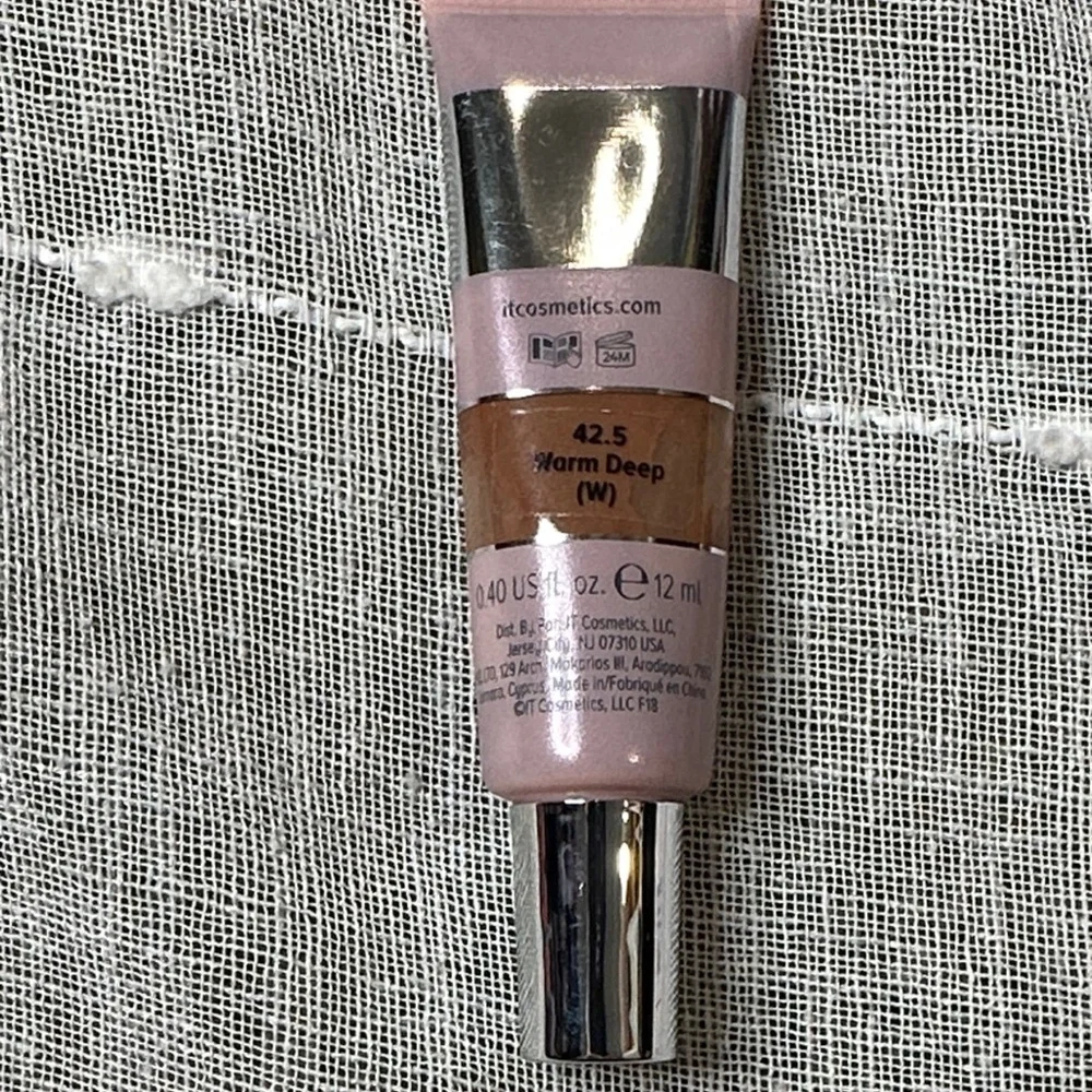 IT Cosmetics Bye Bye Under Eye Illumination Concealer Medium Brown 42.5 Warm Dee